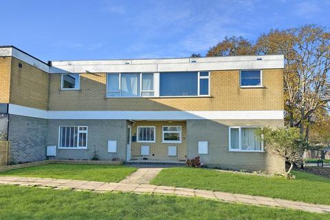 2 bedroom flat for sale, Saulfland Place, Highcliffe, Dorset. BH23 4QP