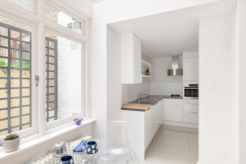 1 bedroom flat for sale, North Audley Street, Mayfair, London, W1K