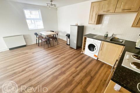 2 bedroom ground floor flat to rent, Newbold Hall Drive, Rochdale, OL16