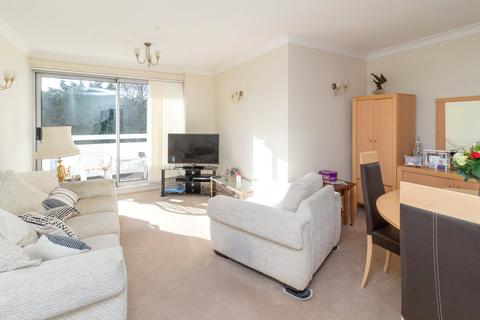 2 bedroom apartment for sale, Stonegrove, Edgware, HA8