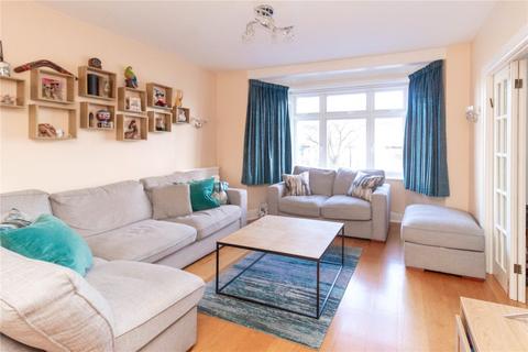 4 bedroom semi-detached house for sale, Glendale Avenue, Edgware, HA8