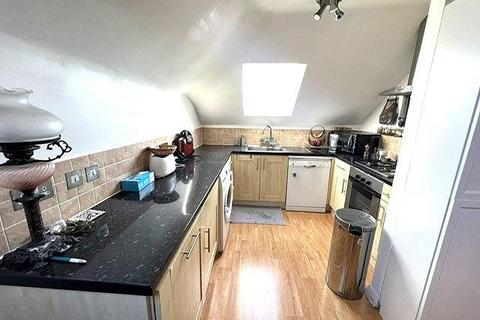 2 bedroom flat to rent, ST GEORGES ROAD, ENFIELD,