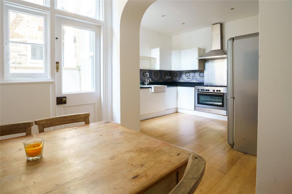 Kitchen/ Dining Room