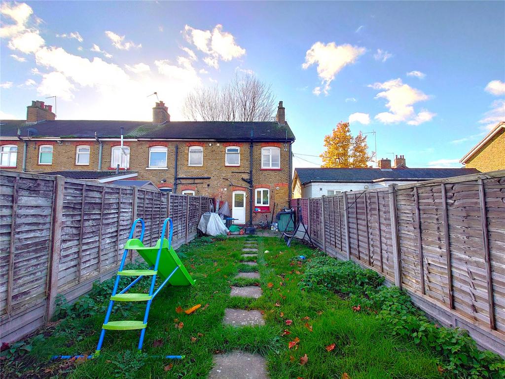 Garden &amp; Rear Aspect