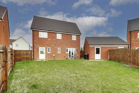 3 bedroom detached house for sale, Darton Way, Buntingford