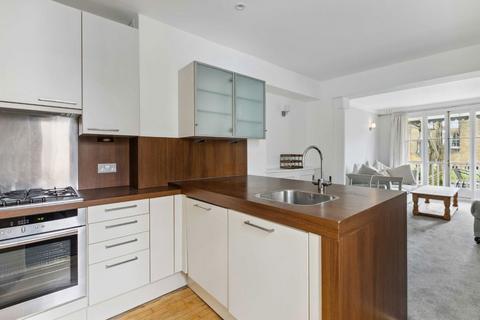 3 bedroom flat for sale, Elms Road, London SW4