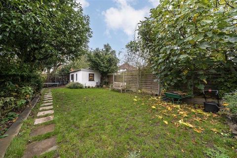 3 bedroom semi-detached house for sale, Merriman Road, London SE3