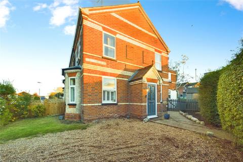 2 bedroom end of terrace house for sale, Armour Hill, Tilehurst, Reading, Berkshire, RG31