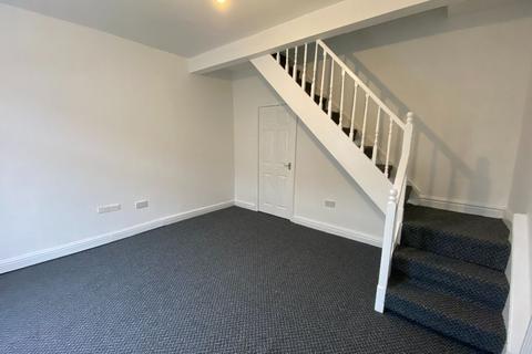 2 bedroom terraced house to rent, Washington Street, Accrington