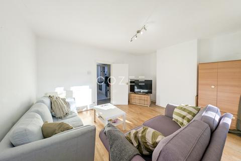 4 bedroom flat to rent, Milner House, Hope Street, Battersea, London SW11