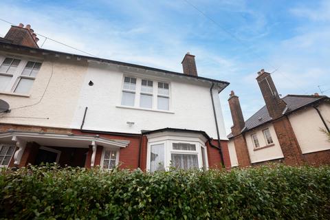 2 bedroom end of terrace house for sale, Tower Gardens Road, London N17