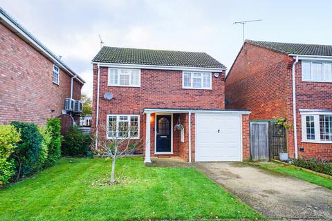 4 bedroom detached house for sale, Eriboll Close, Linslade