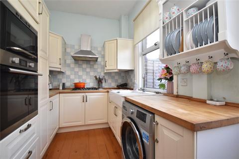 4 bedroom terraced house for sale, Bruntcliffe Lane, Morley, Leeds, West Yorkshire