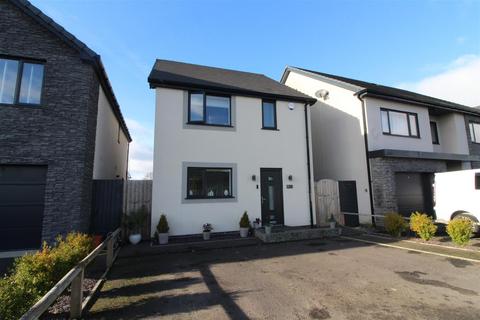 3 bedroom detached house for sale, Heol Y Bedw Hirion, Blackwood NP12