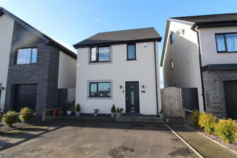 3 bedroom detached house for sale, Heol Y Bedw Hirion, Blackwood NP12