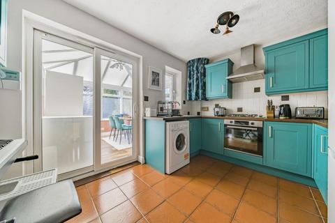 2 bedroom end of terrace house for sale, Carterton,  Oxfordshire,  OX18