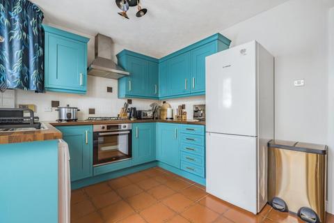 2 bedroom end of terrace house for sale, Carterton,  Oxfordshire,  OX18