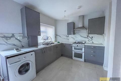 4 bedroom terraced house to rent, Bracebridge Road, Birmingham B24