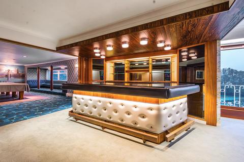 9 bedroom detached house for sale, Storrington - house, cottage and barns