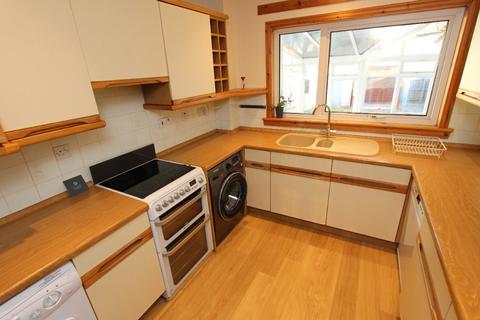 3 bedroom terraced house to rent, Neidpath Court, Corstorphine, Edinburgh, EH12