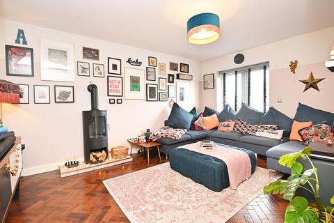 23 Evesham Place, Kirby Hill, York, YO51 9PL