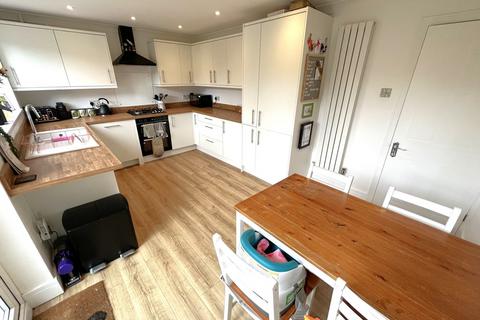 15 Chaldon Road, Poole, BH17 8DA