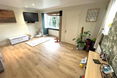 15 Chaldon Road, Poole, BH17 8DA