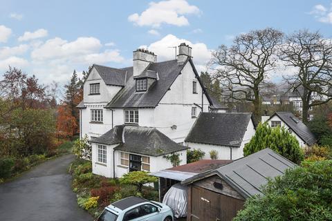 Flat 2, Engadine New Road, Windermere, Cumbria, LA23 2LA