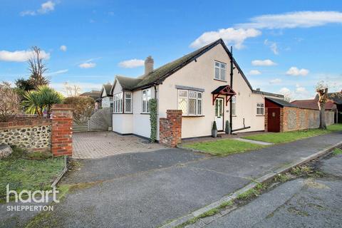 2 bedroom semi-detached bungalow for sale, Squires Bridge Road, Shepperton