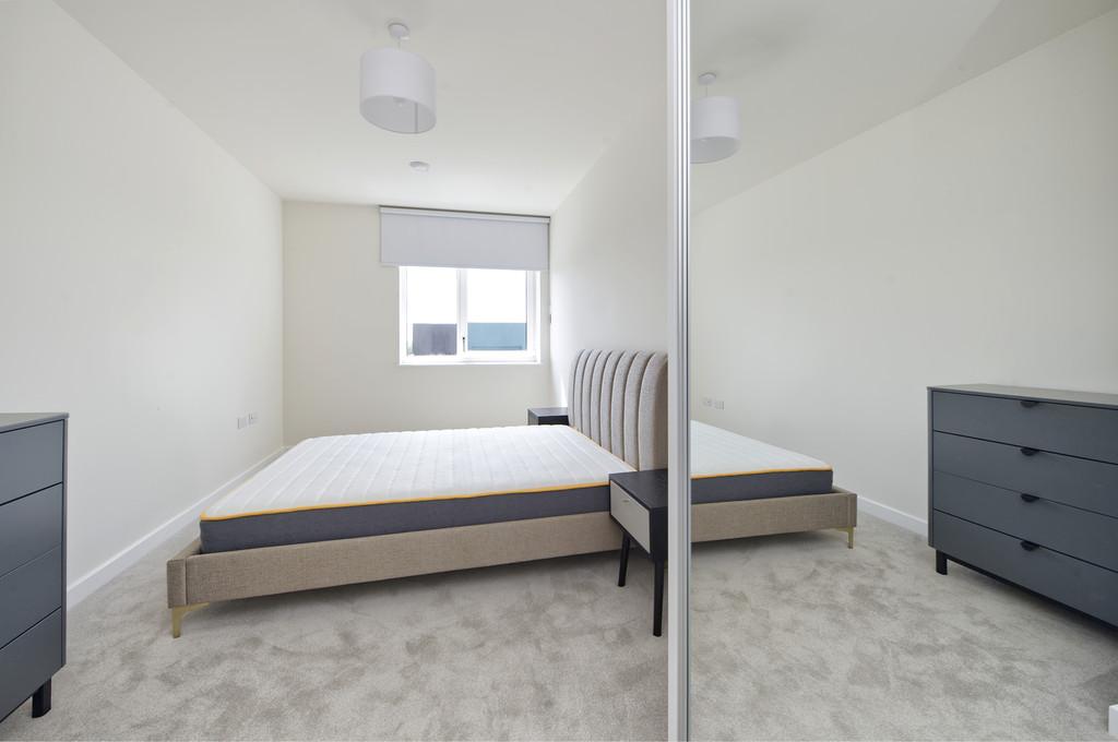 Flat 17 honeysuckle hse-4178