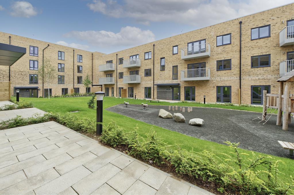 Flat 3 snowdrop hse-4895