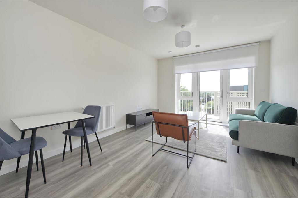 Flat 17 honeysuckle hse-4182