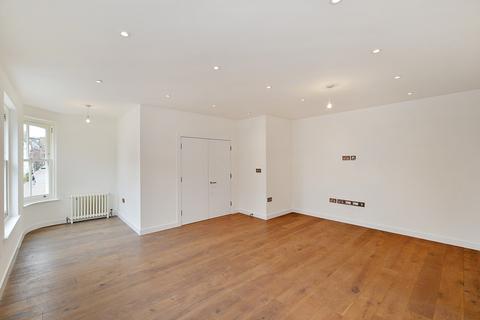 4 bedroom mews to rent, Adam & Eve Mews, Kensington W8