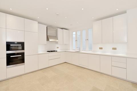 4 bedroom mews to rent, Adam & Eve Mews, Kensington W8