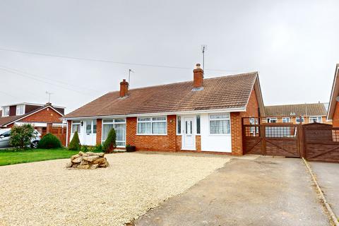 3 bedroom semi-detached bungalow to rent, Springbank Road, Cheltenham