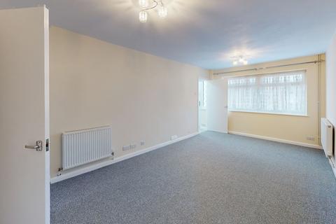 3 bedroom semi-detached bungalow to rent, Springbank Road, Cheltenham