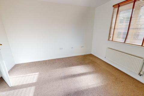 2 bedroom apartment to rent, Kempley Close, Battledown Park