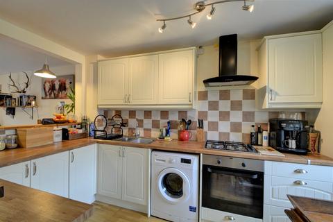 2 bedroom terraced house for sale, Holt Down, Petersfield, Hampshire