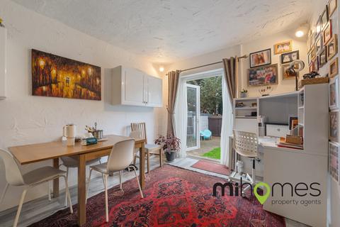 4 bedroom semi-detached house for sale, The Woodlands, London