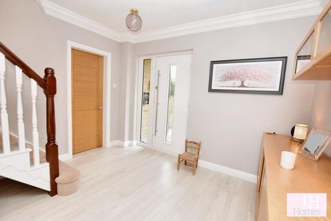 5 bedroom detached house for sale, Church Fields Avenue