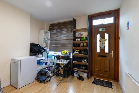 undefined, Winsdon Road, Luton LU1