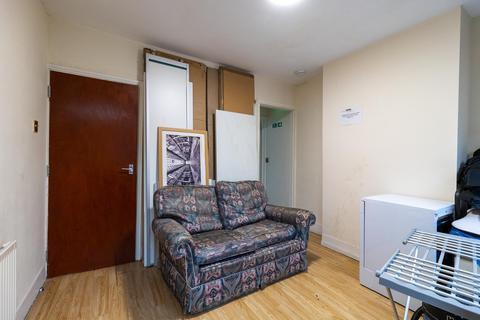 undefined, Winsdon Road, Luton LU1