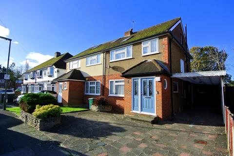 4 bedroom house for sale, Rex Avenue, Ashford TW15