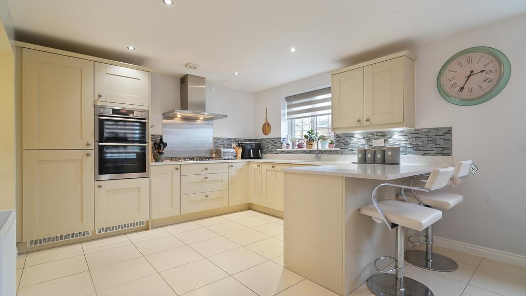 2 Cressbrook Rd-19