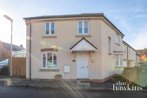 3 bedroom end of terrace house for sale, Daisy Brook, Royal Wootton Bassett SN4 7