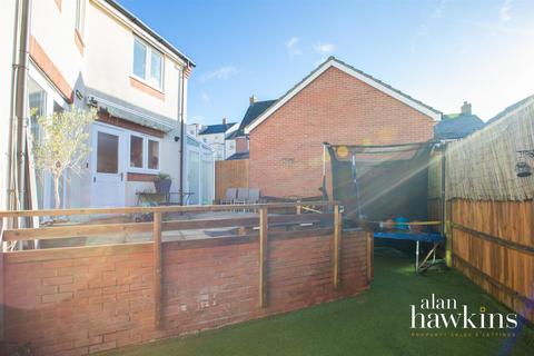 3 bedroom end of terrace house for sale, Daisy Brook, Royal Wootton Bassett SN4 7