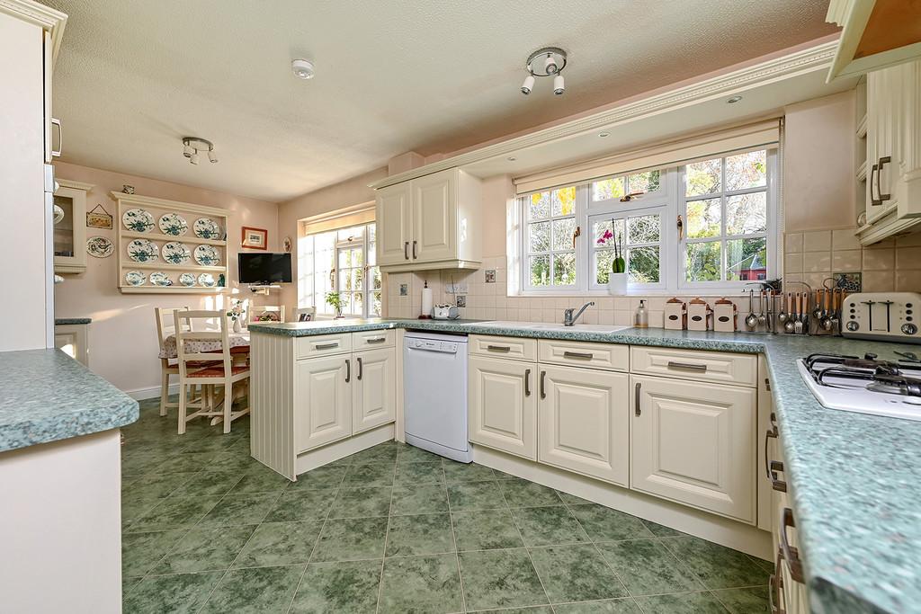 12 Waldorf Heights (3)