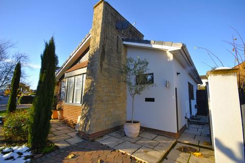 2 bedroom detached bungalow for sale, Alderson Close, Doncaster DN11