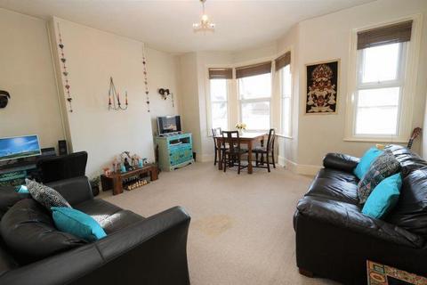 2 bedroom flat to rent, High Wycombe HP13