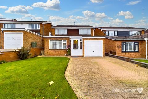 4 bedroom detached house for sale, Felden Close, Stafford